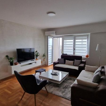 Kikinda Lux Apartman Ava מראה חיצוני תמונה