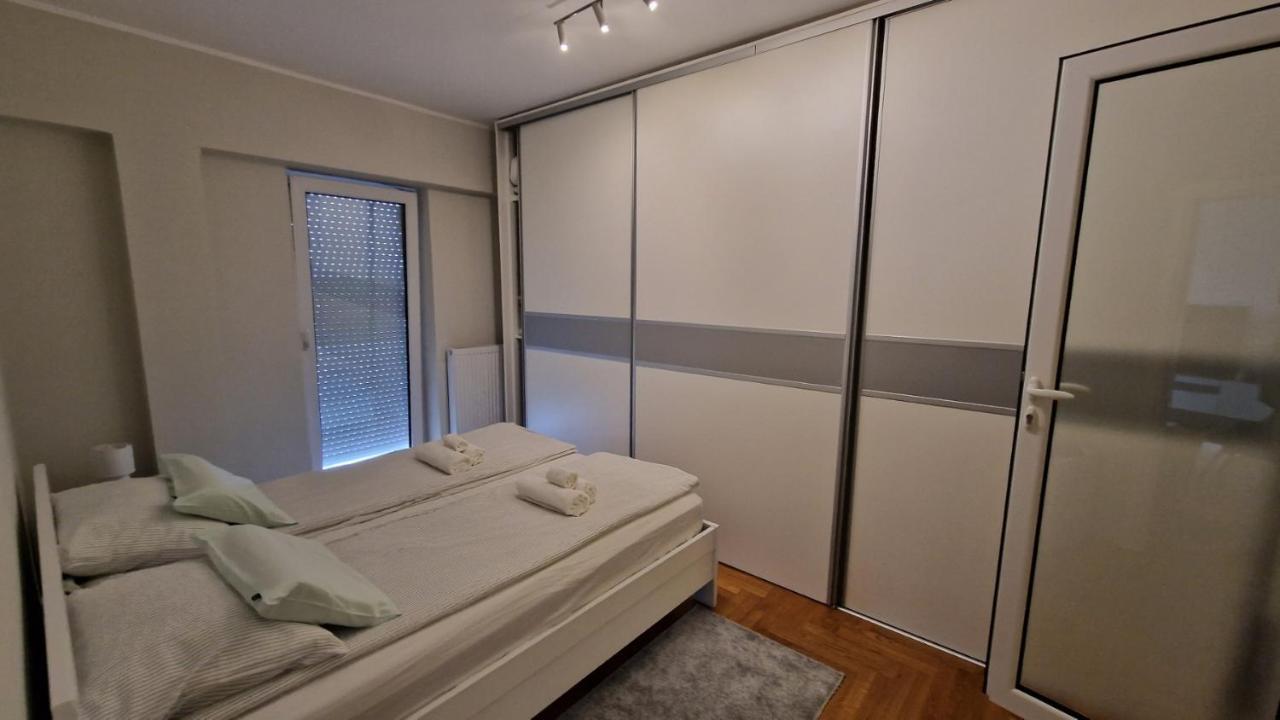 Kikinda Lux Apartman Ava מראה חיצוני תמונה